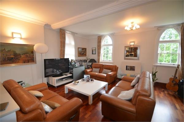 The Ridgeway, Mill Hill